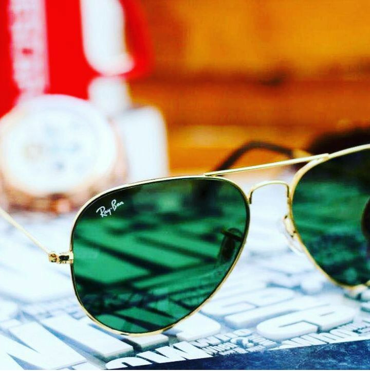 RAY-BAN Green & Gold 3026 Aviator Causal Latest Sunglass For Unisex.