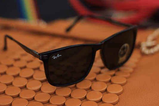 RAY-BAN New Men's Fancy Square Trendy Hot Favourite Wintage Sunglass For Unisex.