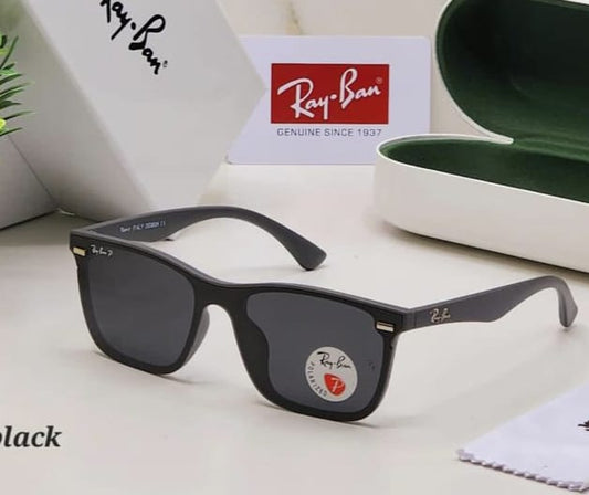 Latest Fancy All Season Special Ray Ban RB Aviator Trending Hot Favorite Fashionable Sunglass For Unisex.
